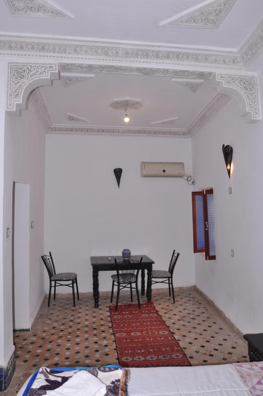 Maison D'Hotes Zohor Fez Quarto foto